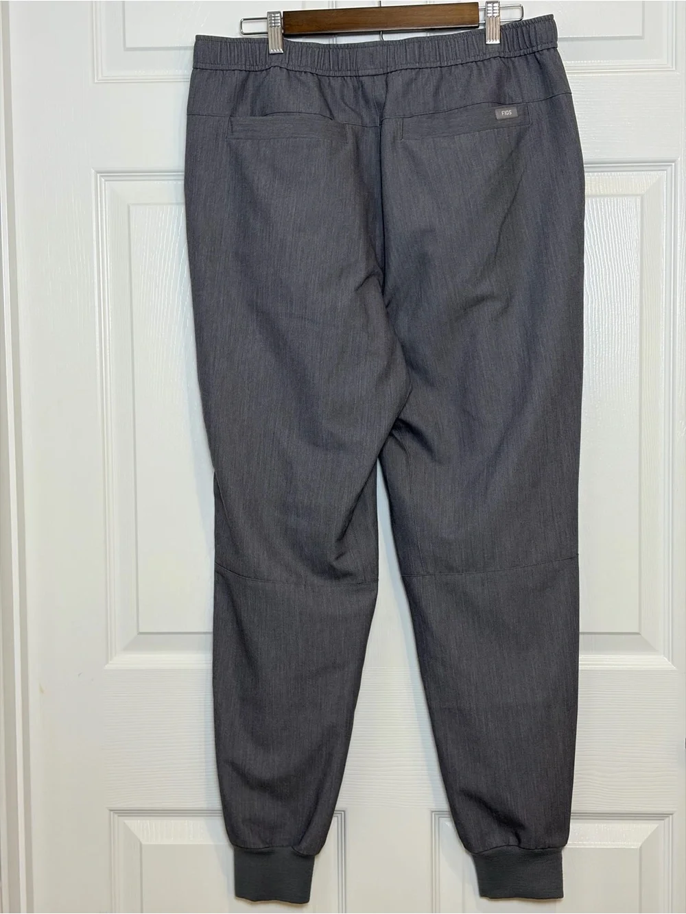 Figs Tansen Men's Graphite Jogger Scrub Pant | Size L